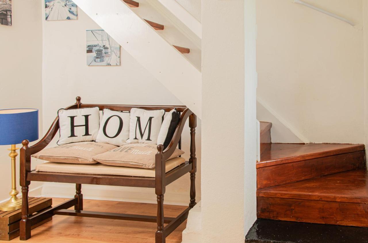1844 Seascape Cottage Is Located On The Wild Atlantic Way Fanore Exteriör bild