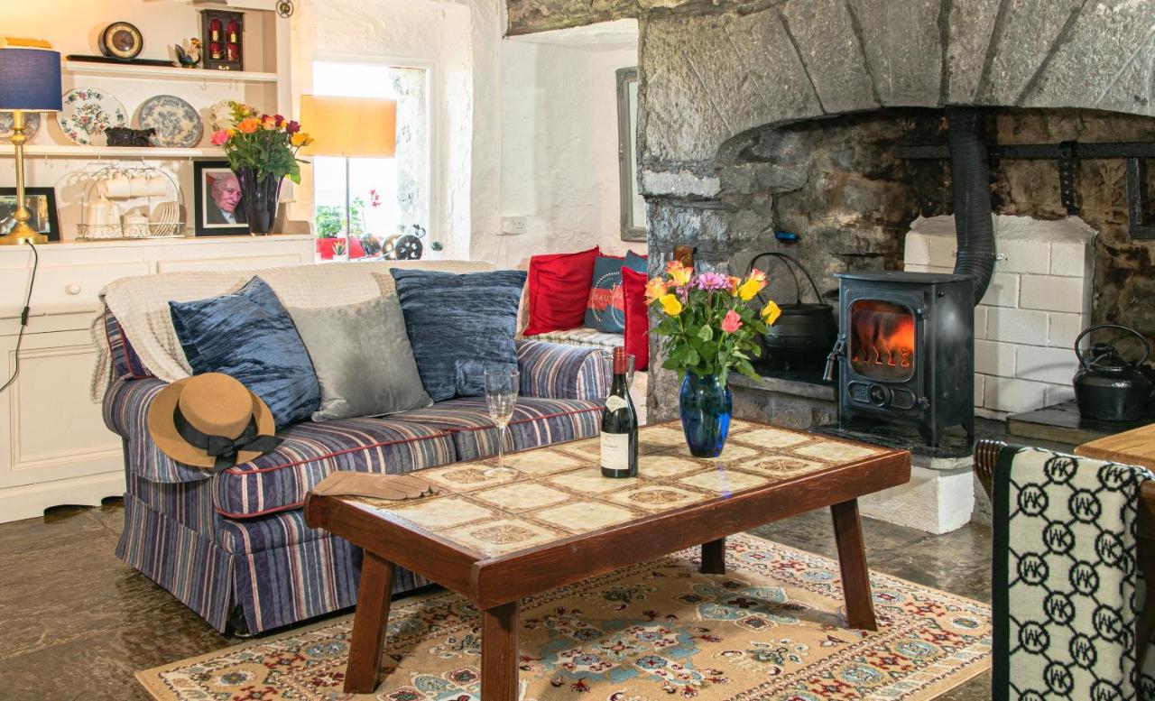 1844 Seascape Cottage Is Located On The Wild Atlantic Way Fanore Exteriör bild