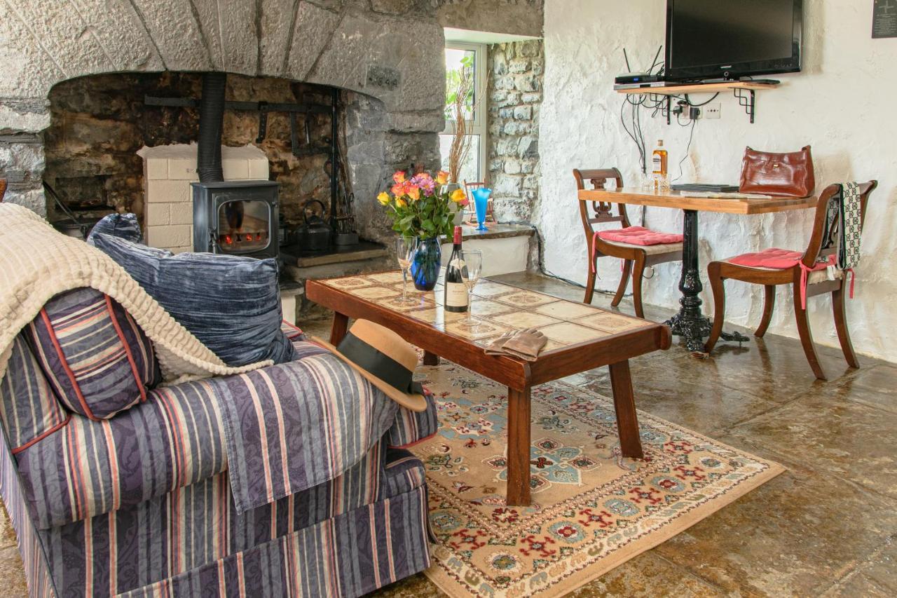 1844 Seascape Cottage Is Located On The Wild Atlantic Way Fanore Exteriör bild
